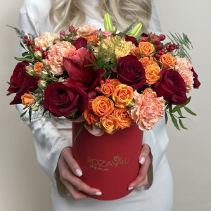 Букет дня  в коробке Нежный аромат